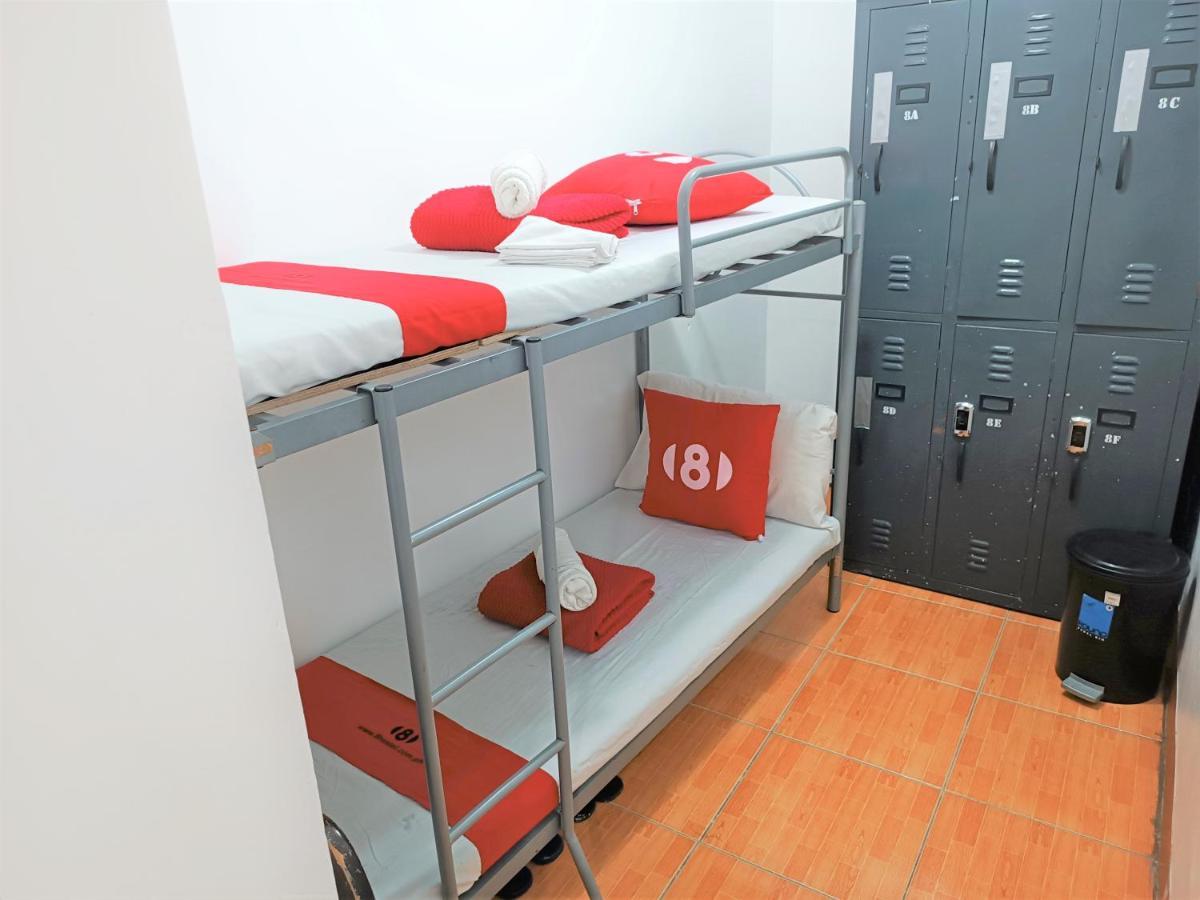 8Hostel Manila Kültér fotó