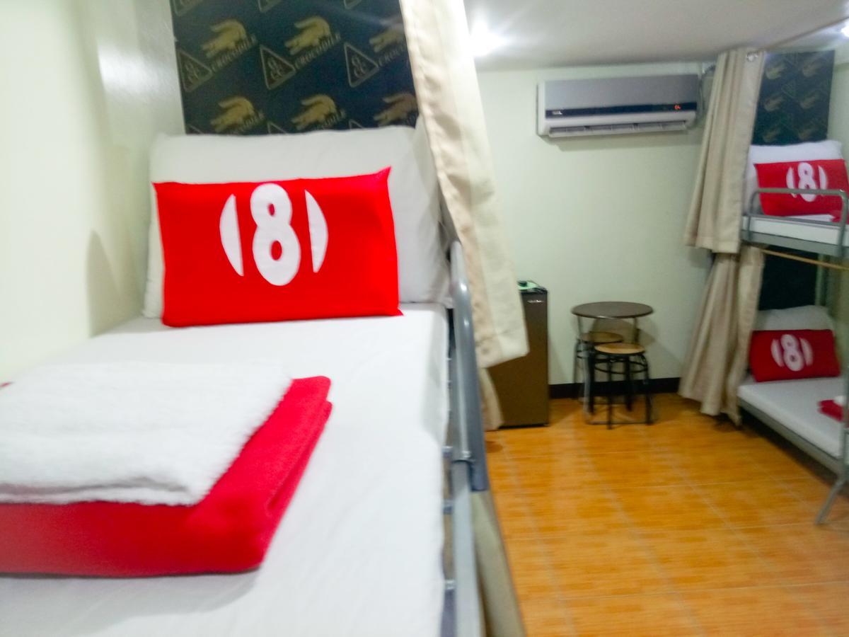 8Hostel Manila Kültér fotó