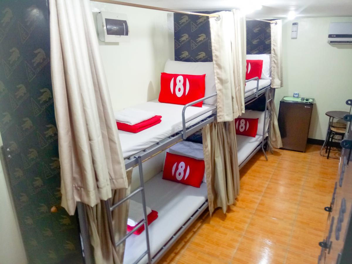 8Hostel Manila Kültér fotó