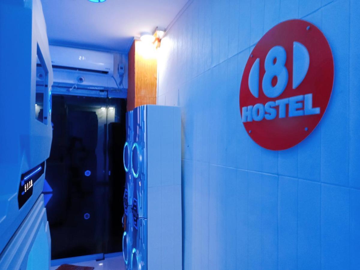 8Hostel Manila Kültér fotó